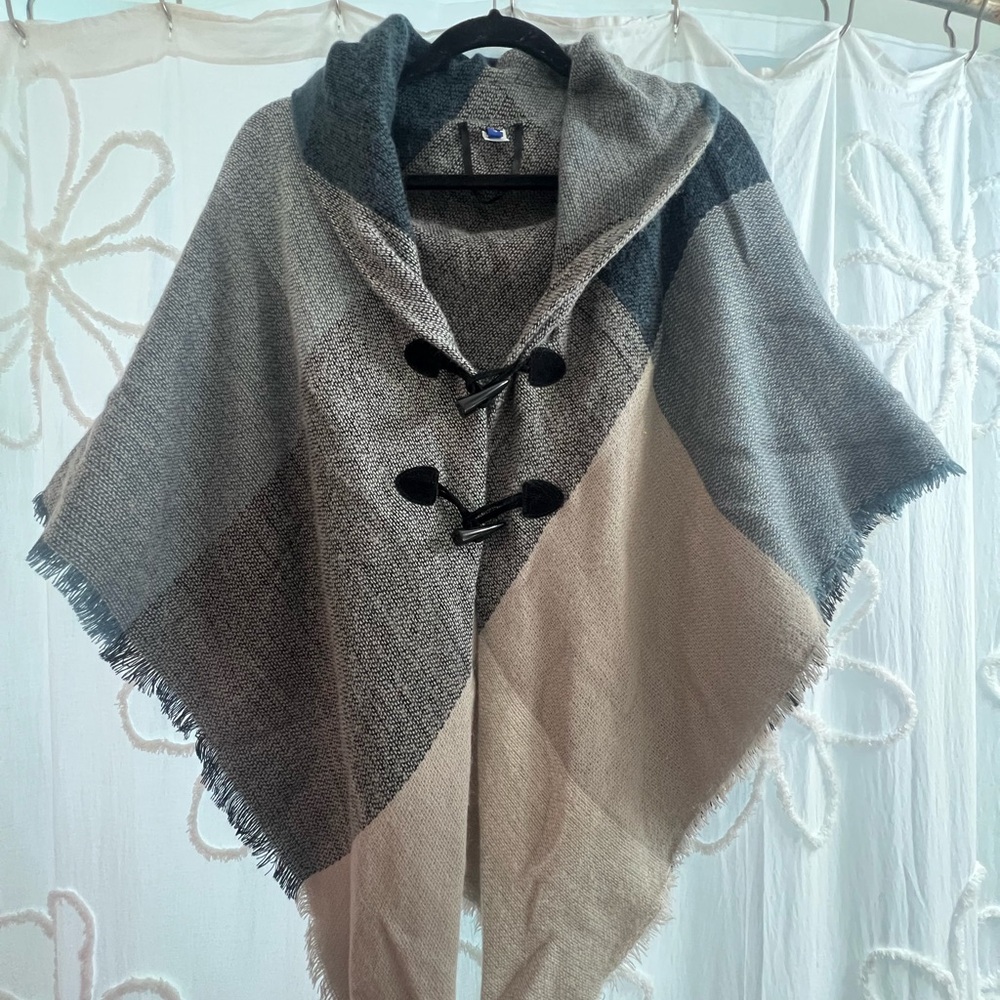 Apt. 9 Gray and Black Textured Poncho
